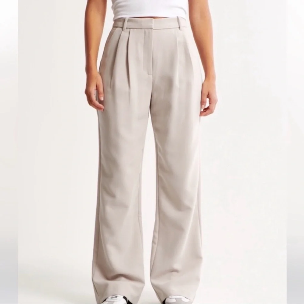 Abercrombie Sloane Tailored Wide Leg Pants 16 Short Light Beige Office High Rise - Picture 3 of 11